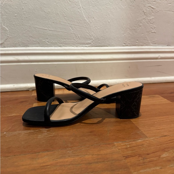 A new day pumps - Picture 2 of 3